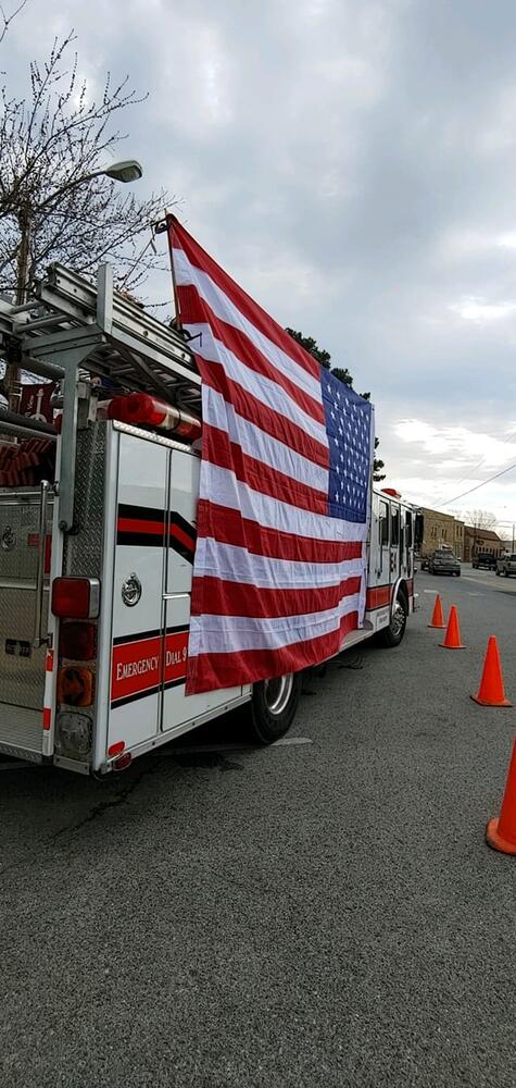 flag-on-truck